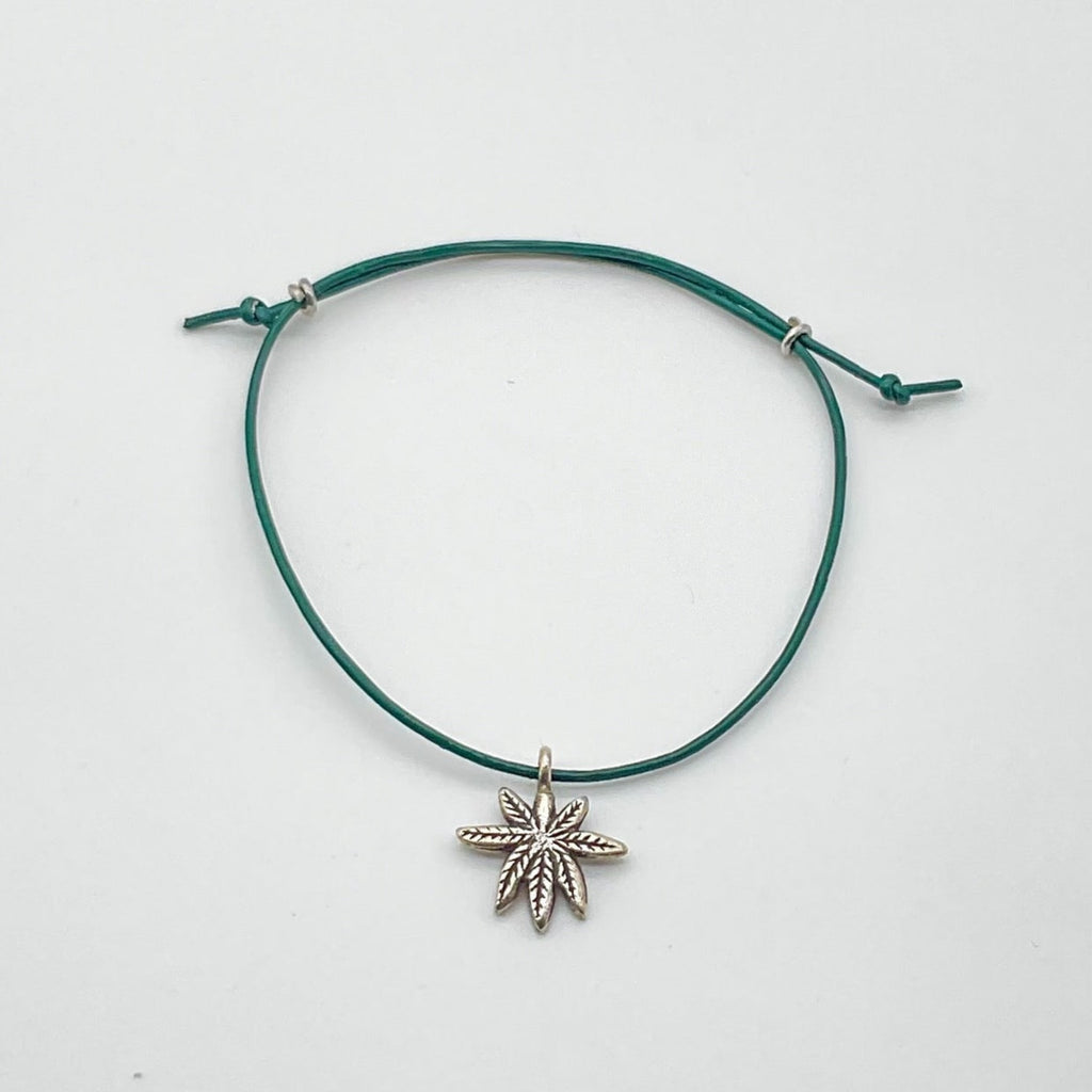 Asian bracelet / Green Leaf【Casual】