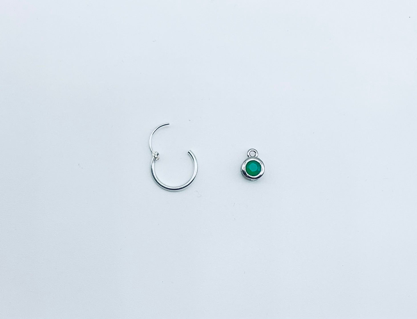 Vivid Stone / Naked Earring【Casual】