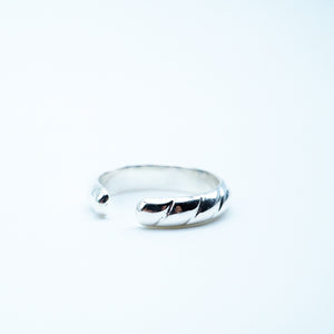 Lines / ear cuff 01【Collection】